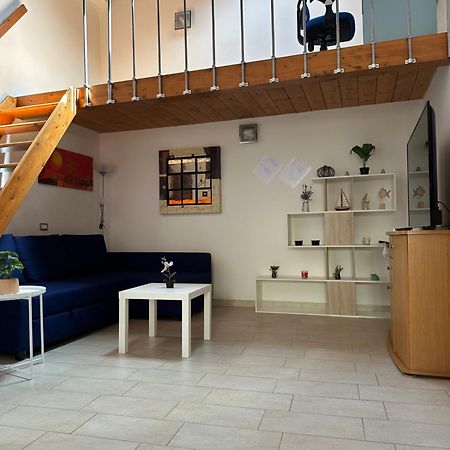 Stylish Loft Trivano Cagliari 2 Beds/2 Bath ภายนอก รูปภาพ